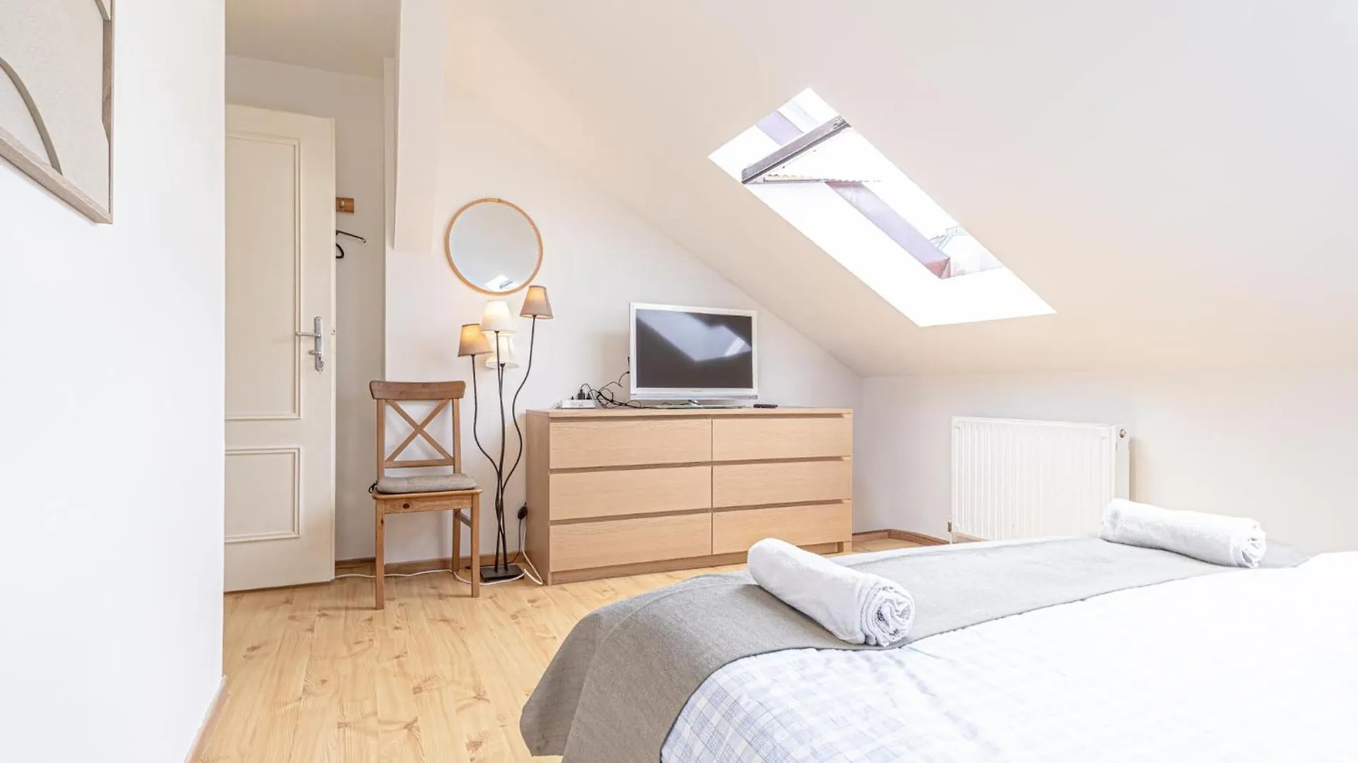 Chic & Comfy 3Br Apt In The Heart Of Vienna 0*,  Austria
